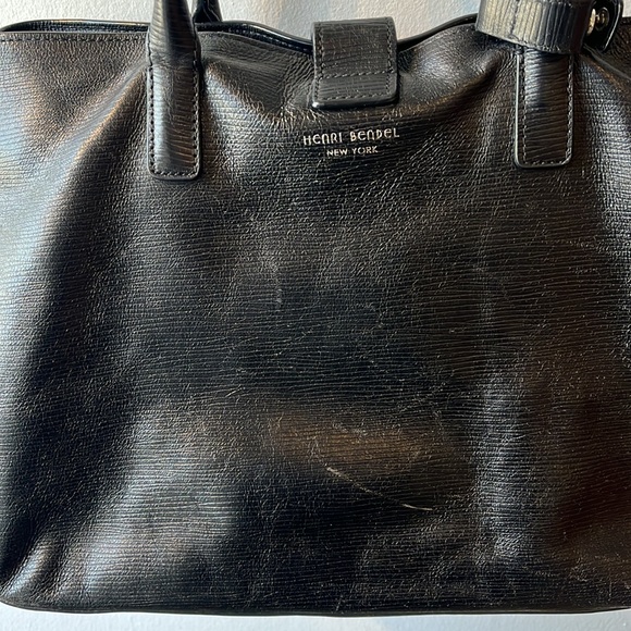 Black Henri Bendel purse - Picture 4 of 7